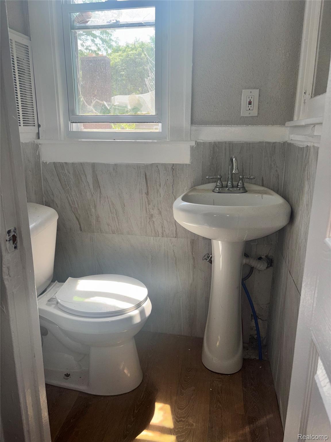 5517 Coplin Street Property Photo 11