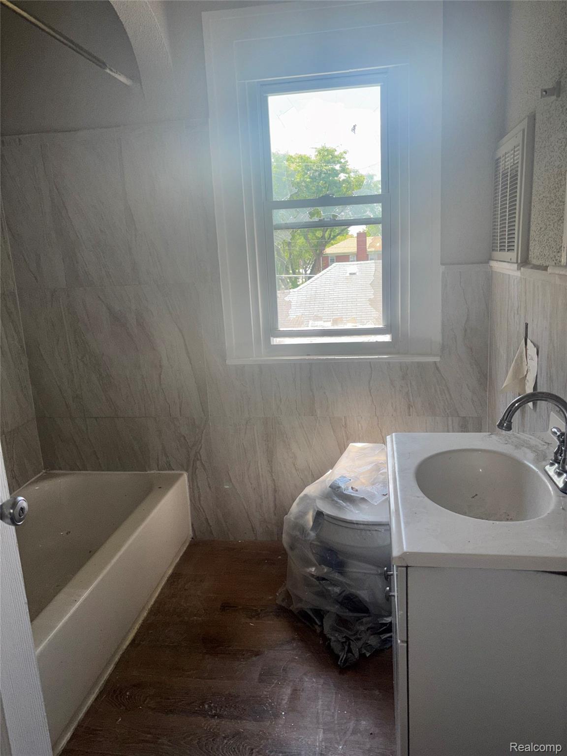 5517 Coplin Street Property Photo 13