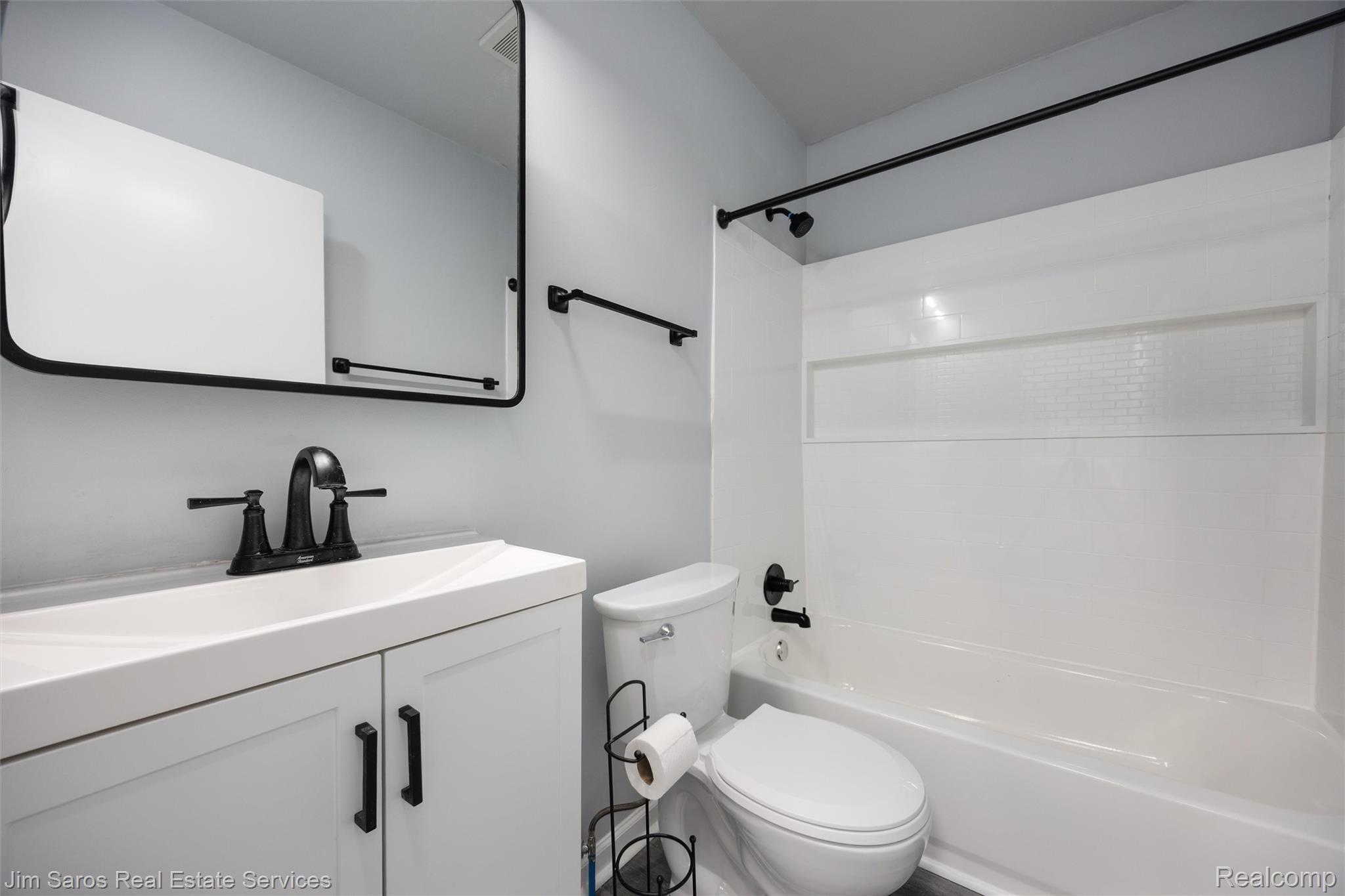 22911 Hayes Avenue Property Photo 11