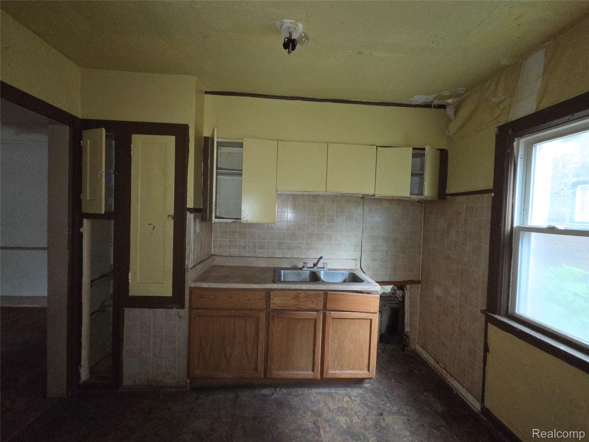 5310 Grayton Street Property Photo 16