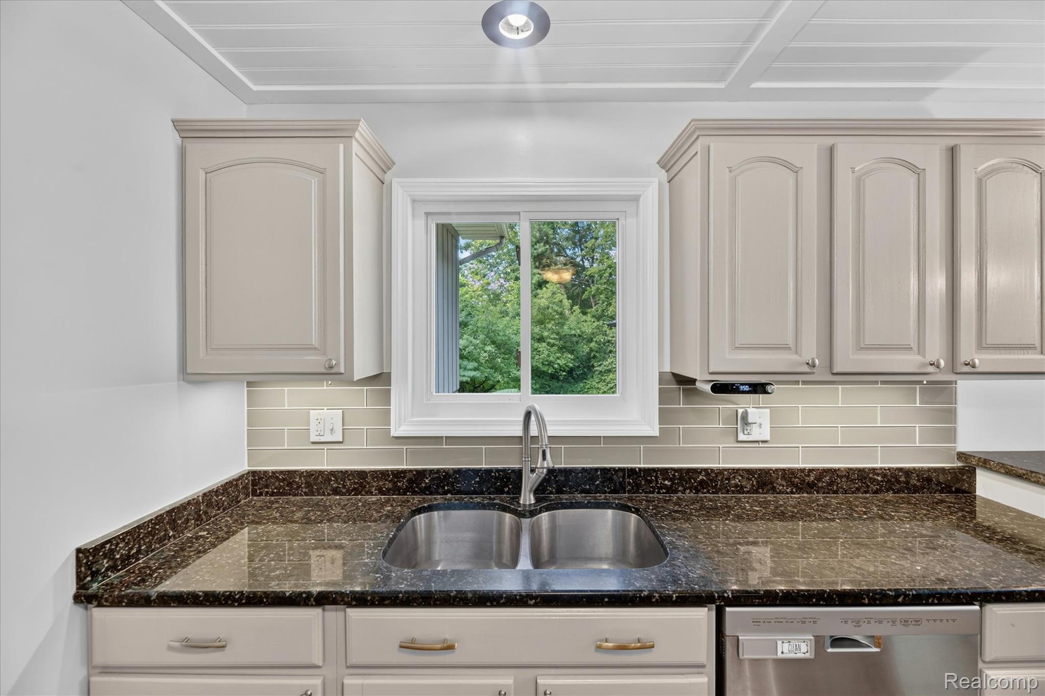 423 Sunset Property Photo 19