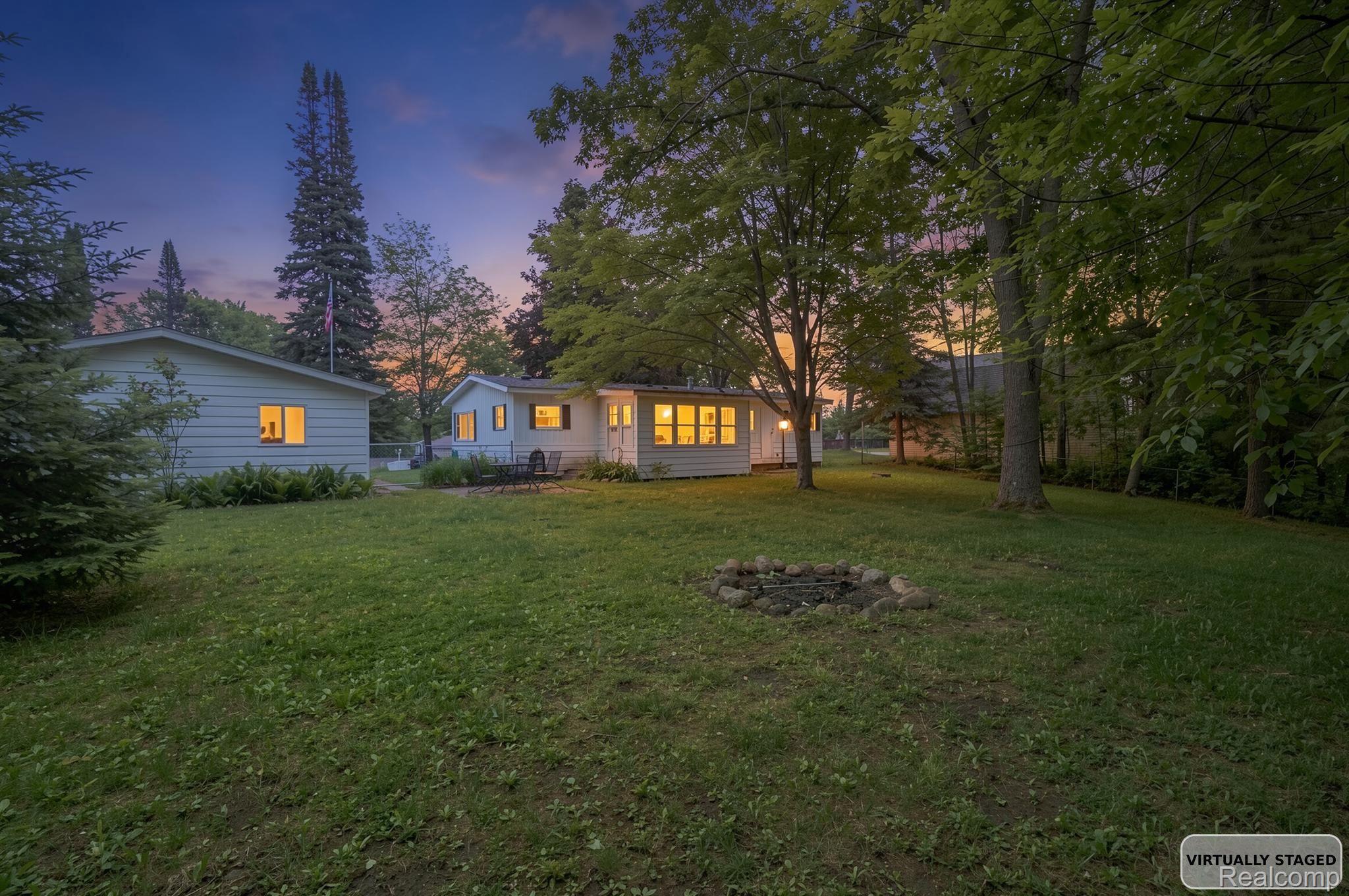 3410 Algonquin Trail Property Photo 4
