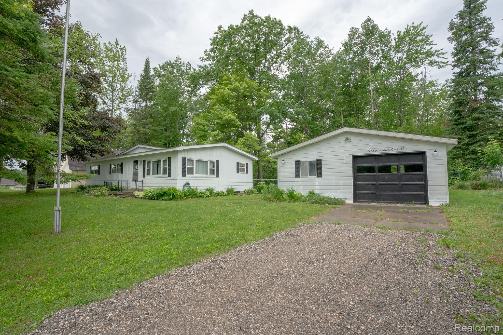 3410 Algonquin Trail Property Photo 5