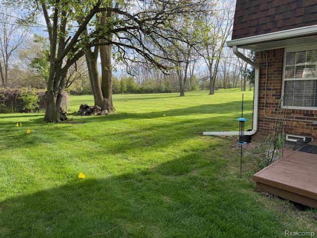 6351 Beechfield Drive Property Photo 7