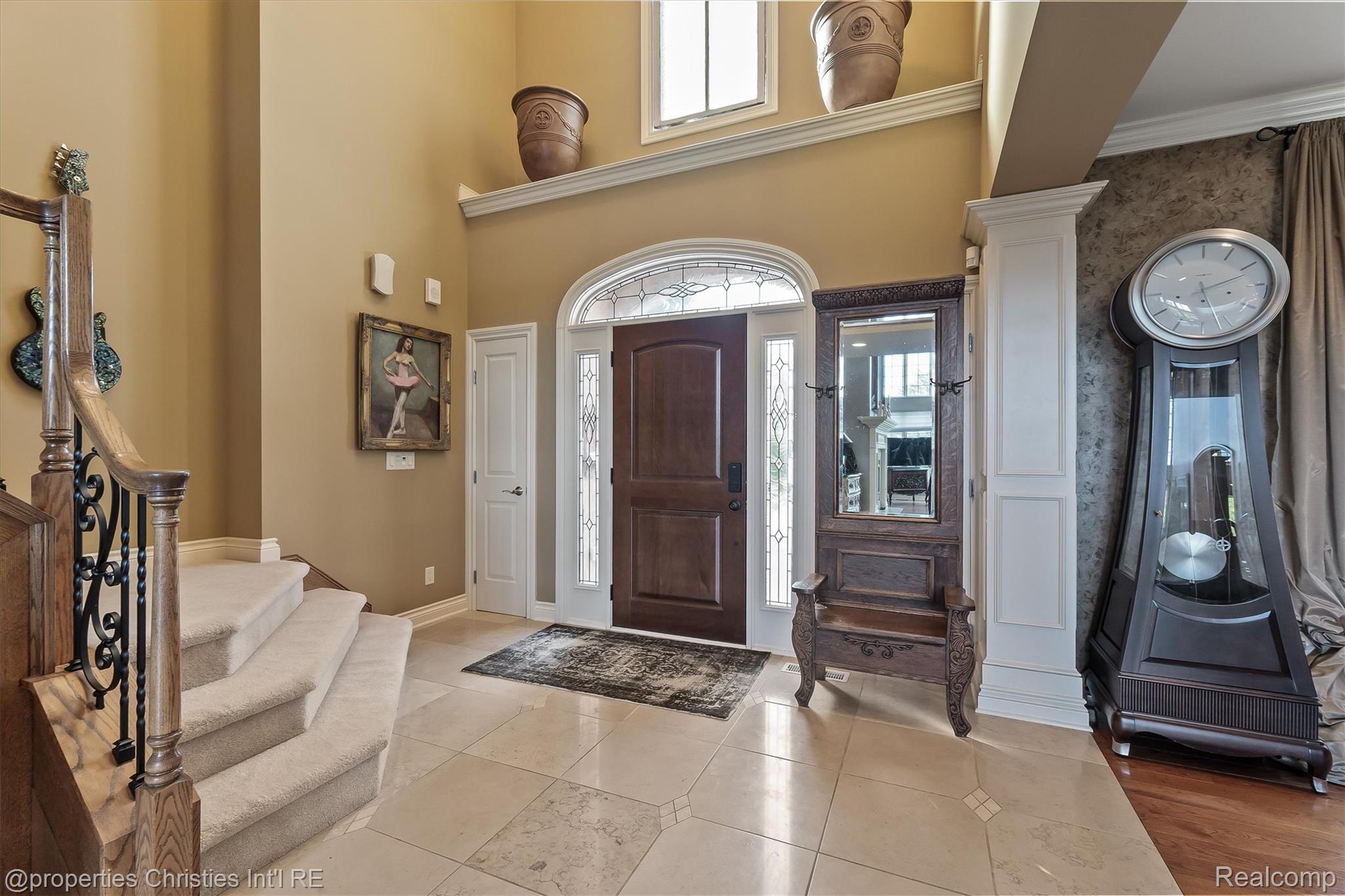 595 Ridge Point Drive Property Photo 8