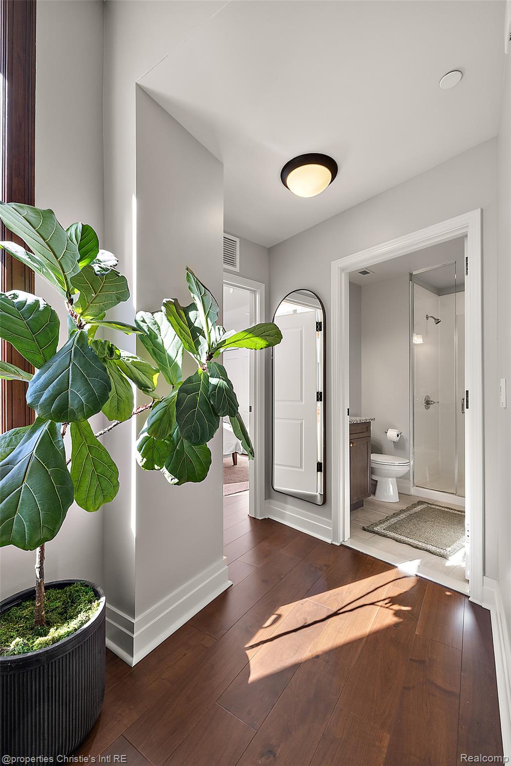 1 Park Avenue 1414 Property Photo 7