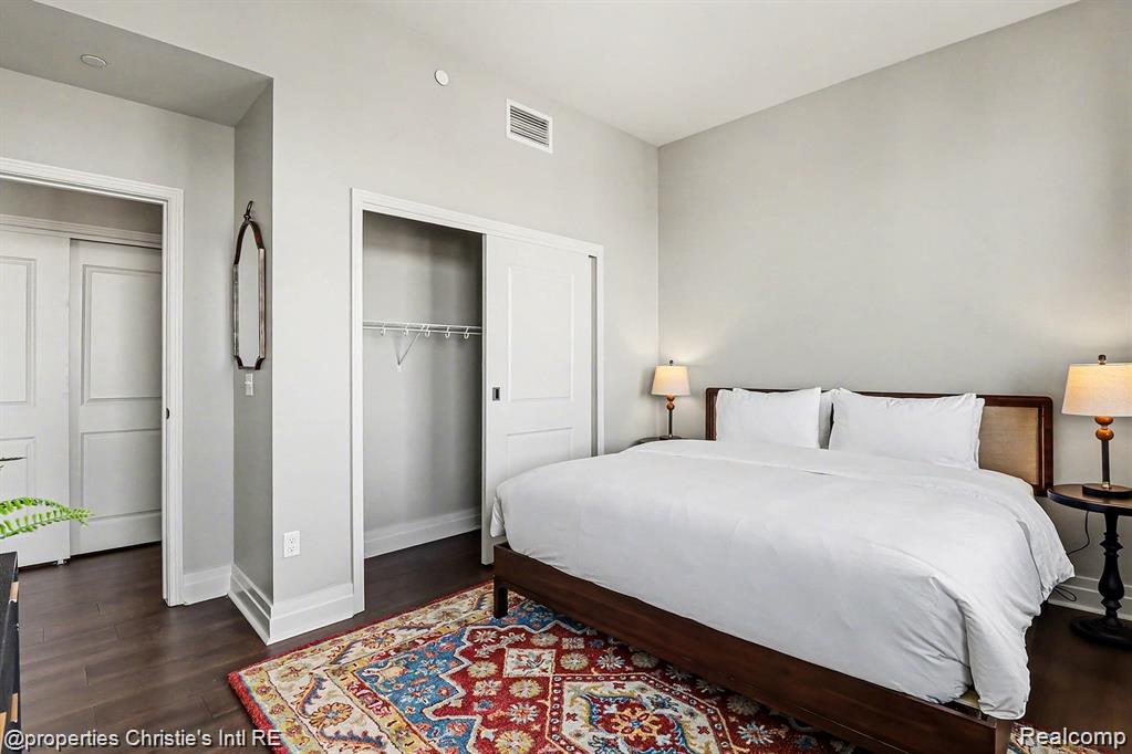 1 Park Avenue 1511 Property Photo 18