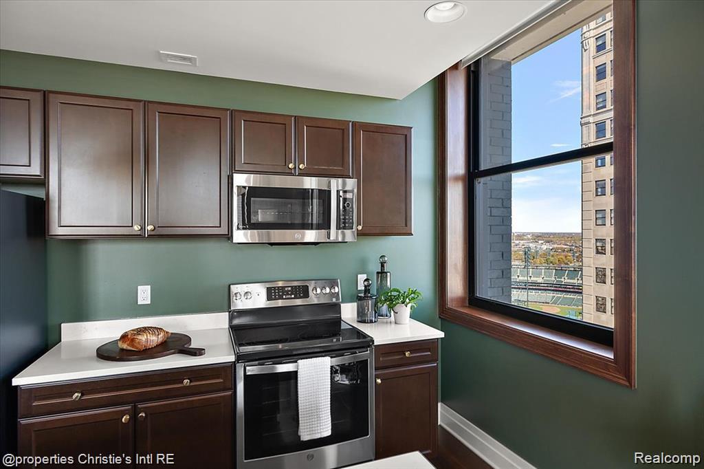 1 Park Avenue 1509 Property Photo 9