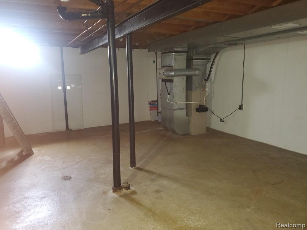 37515 Agar Drive Property Photo 22