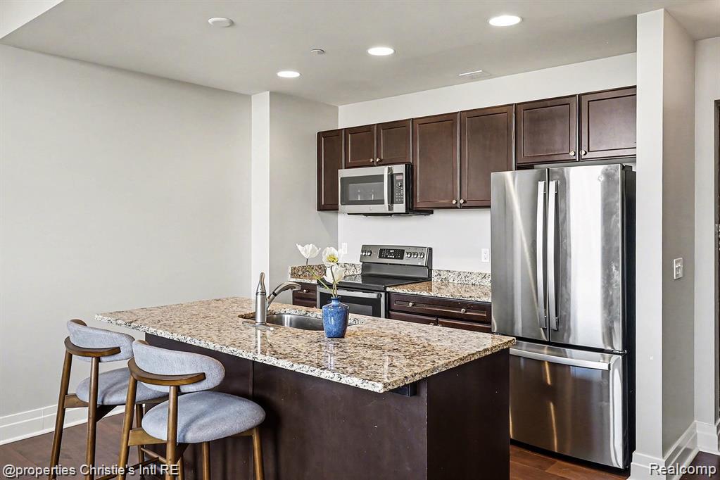 1 Park Avenue 1313 Property Photo 12