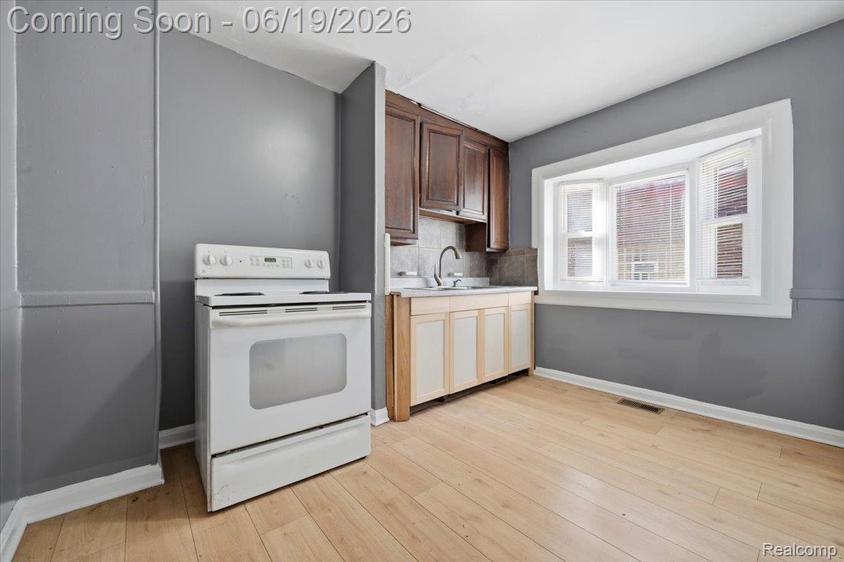 13572 Saint Marys Street Property Photo 11