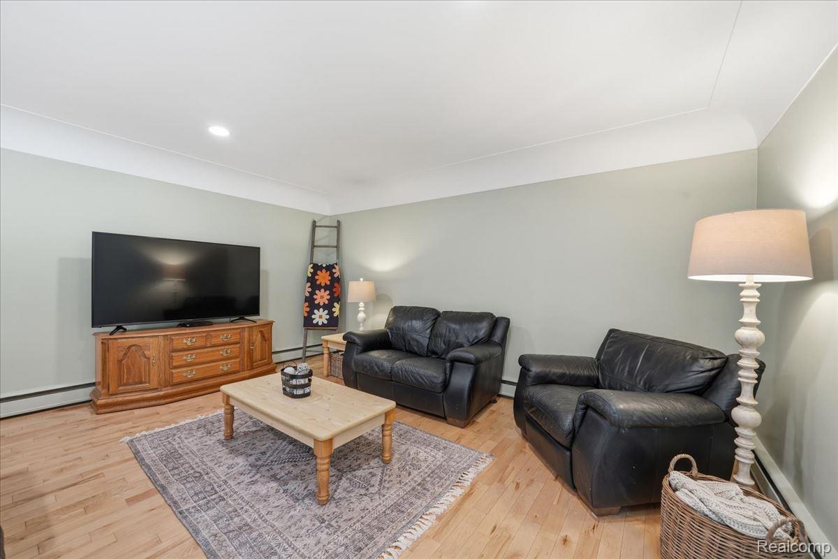 10210 Lavern Court Property Photo 10