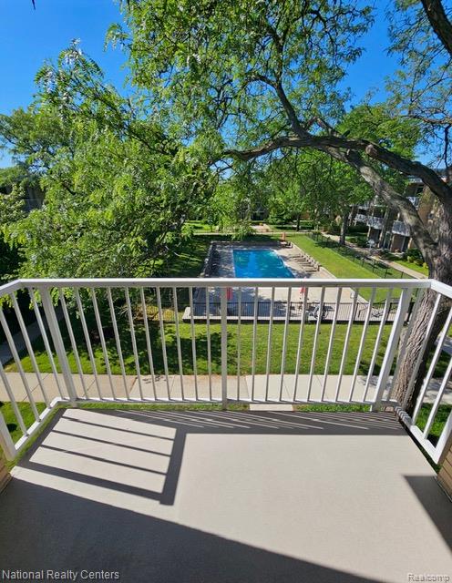 4913 Crooks Road G5 Property Photo 14