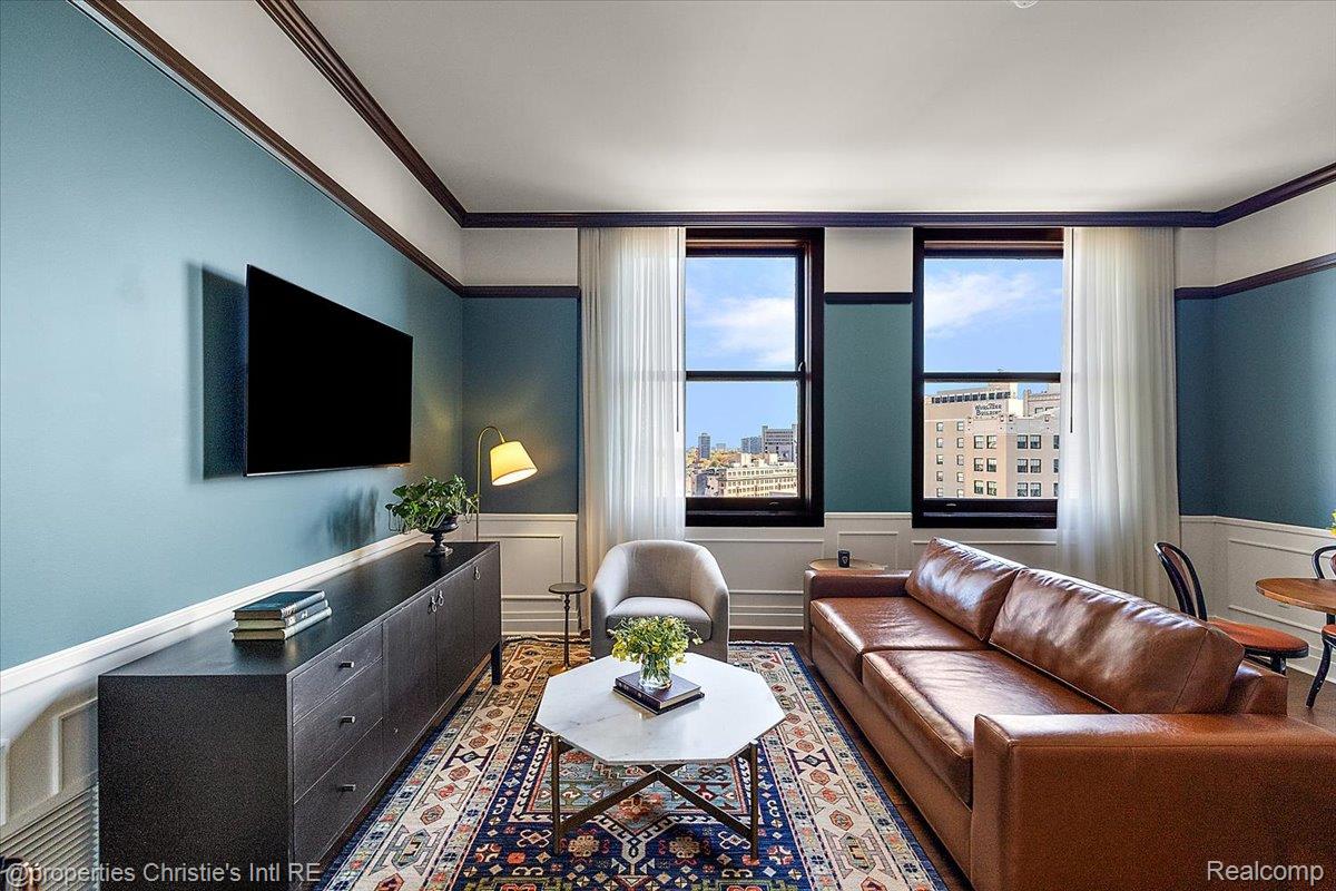 1 Park Avenue 1415 Property Photo 3