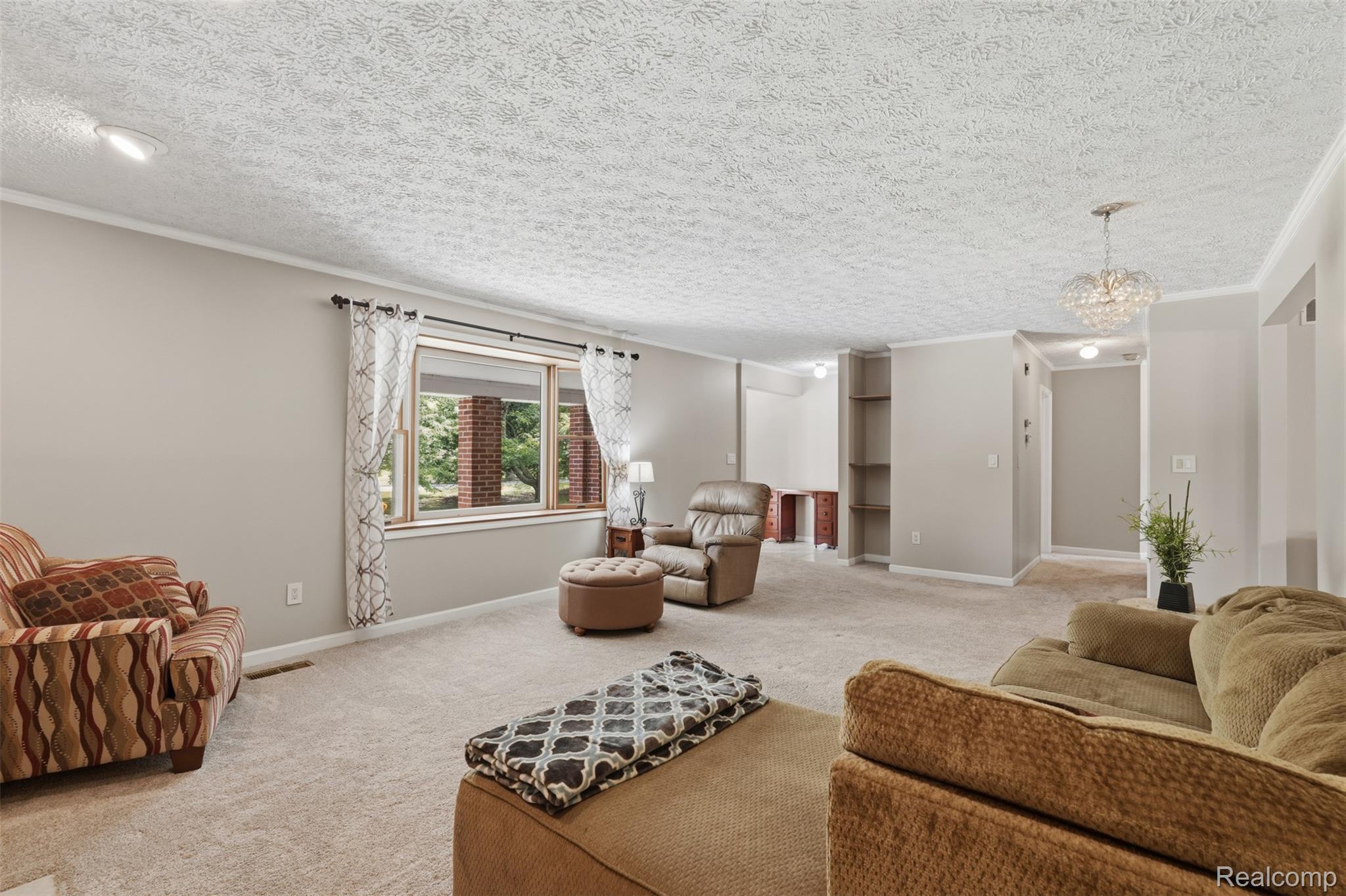 3843 Hooker Road Property Photo 4