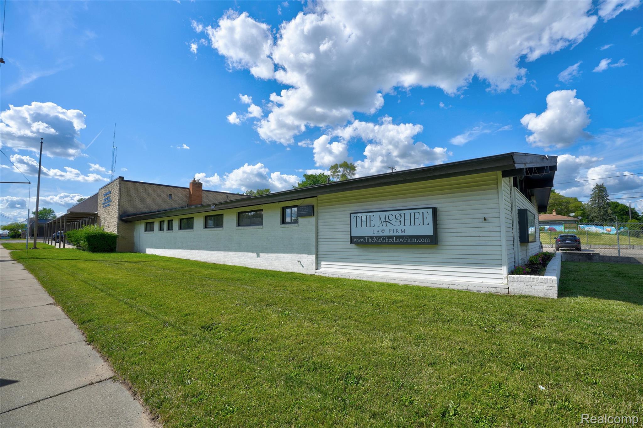 2702 Flushing Road Property Photo 1