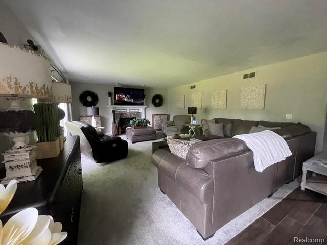 5827 Woodfield Parkway Property Photo 42