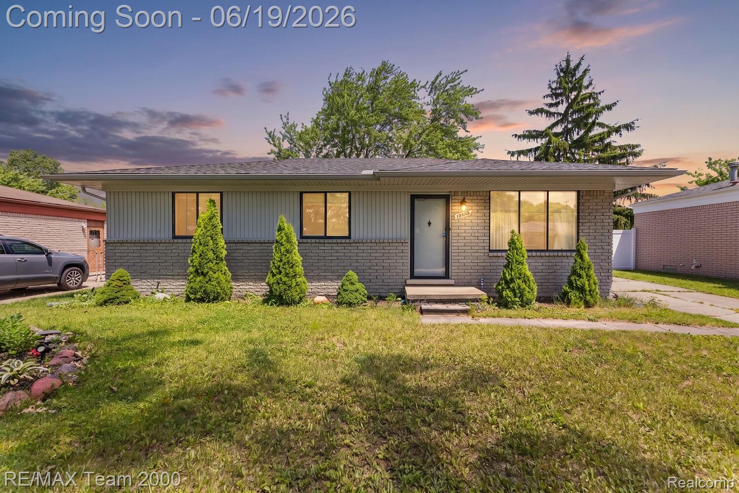 18533 Matthew Drive Property Photo 1