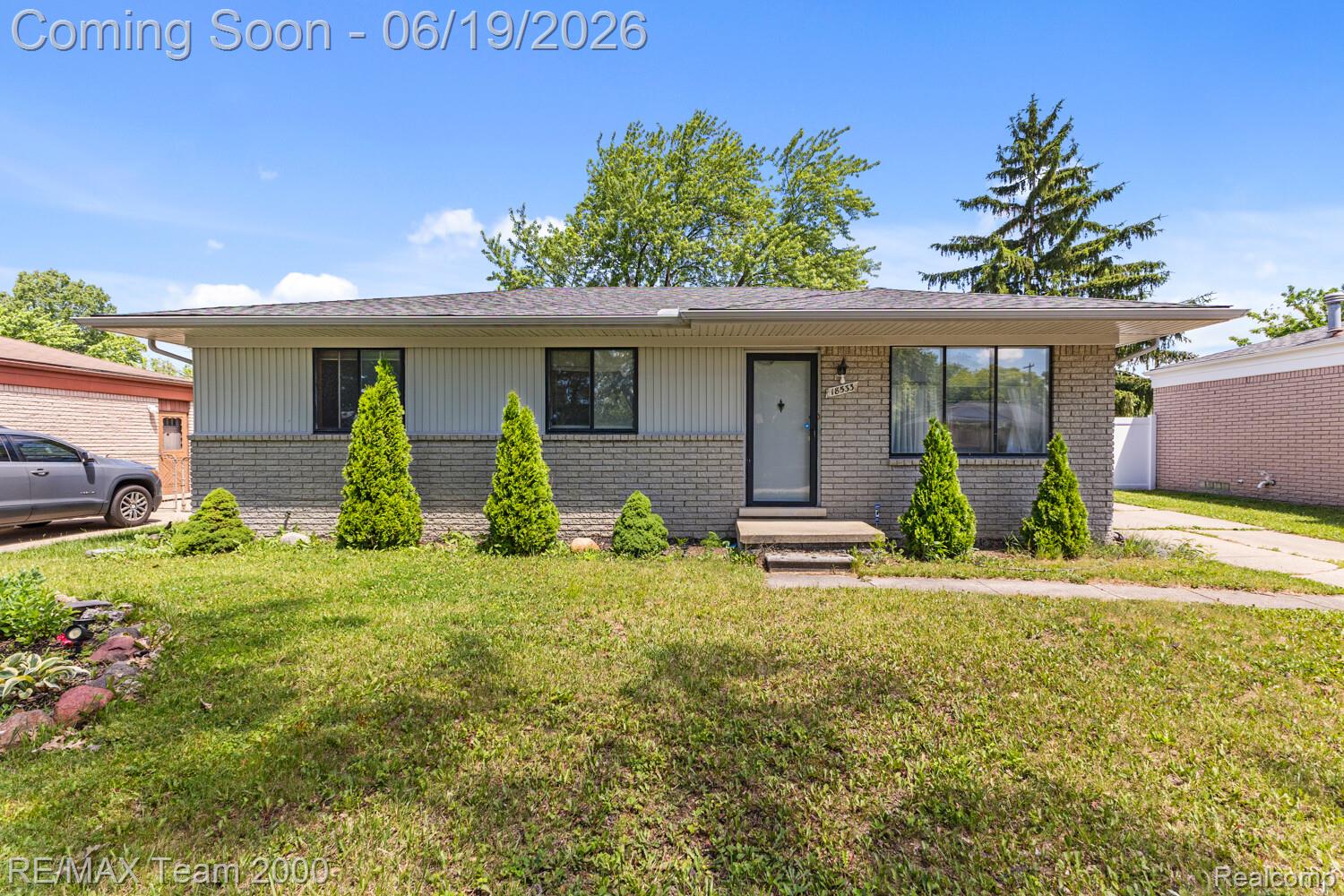 18533 Matthew Drive Property Photo 2