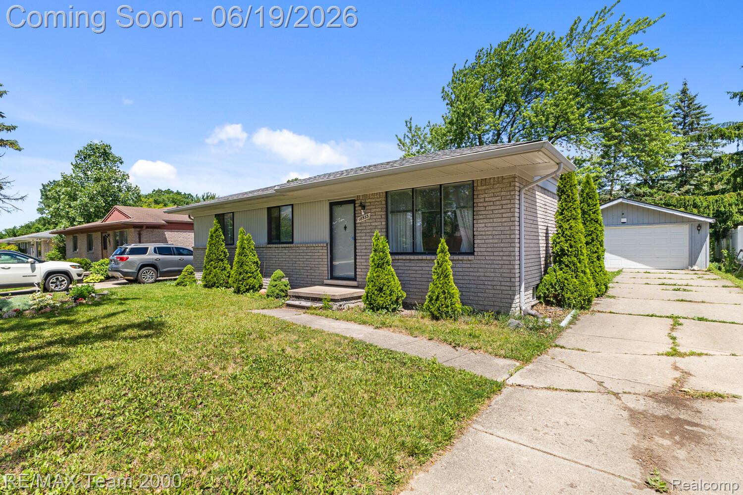 18533 Matthew Drive Property Photo 3