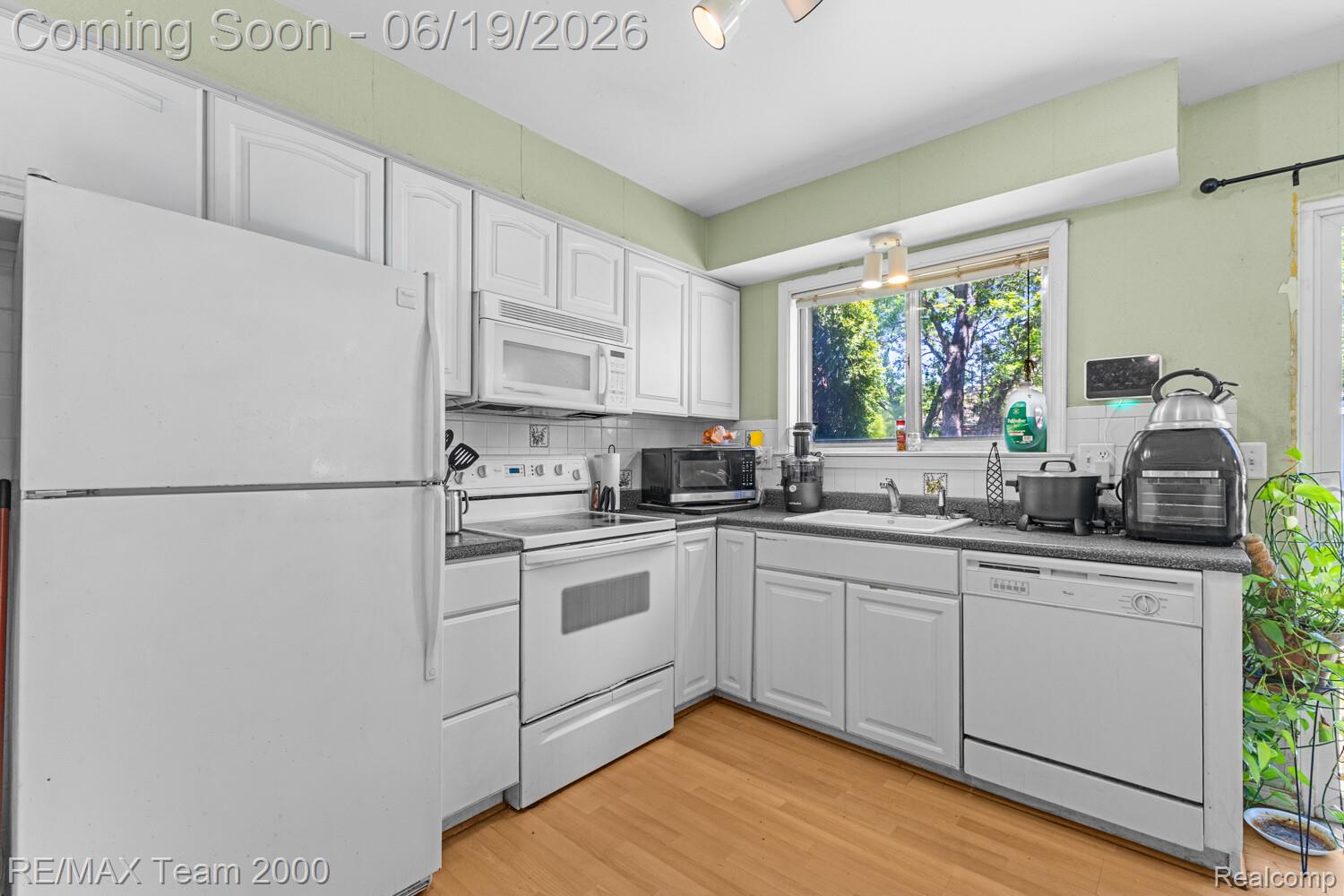 18533 Matthew Drive Property Photo 7