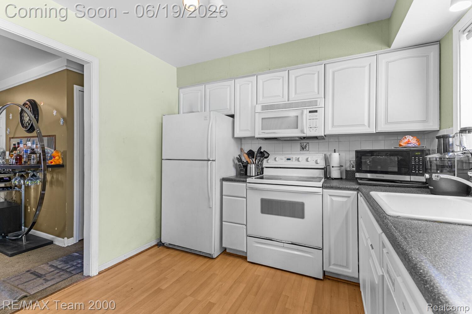 18533 Matthew Drive Property Photo 8