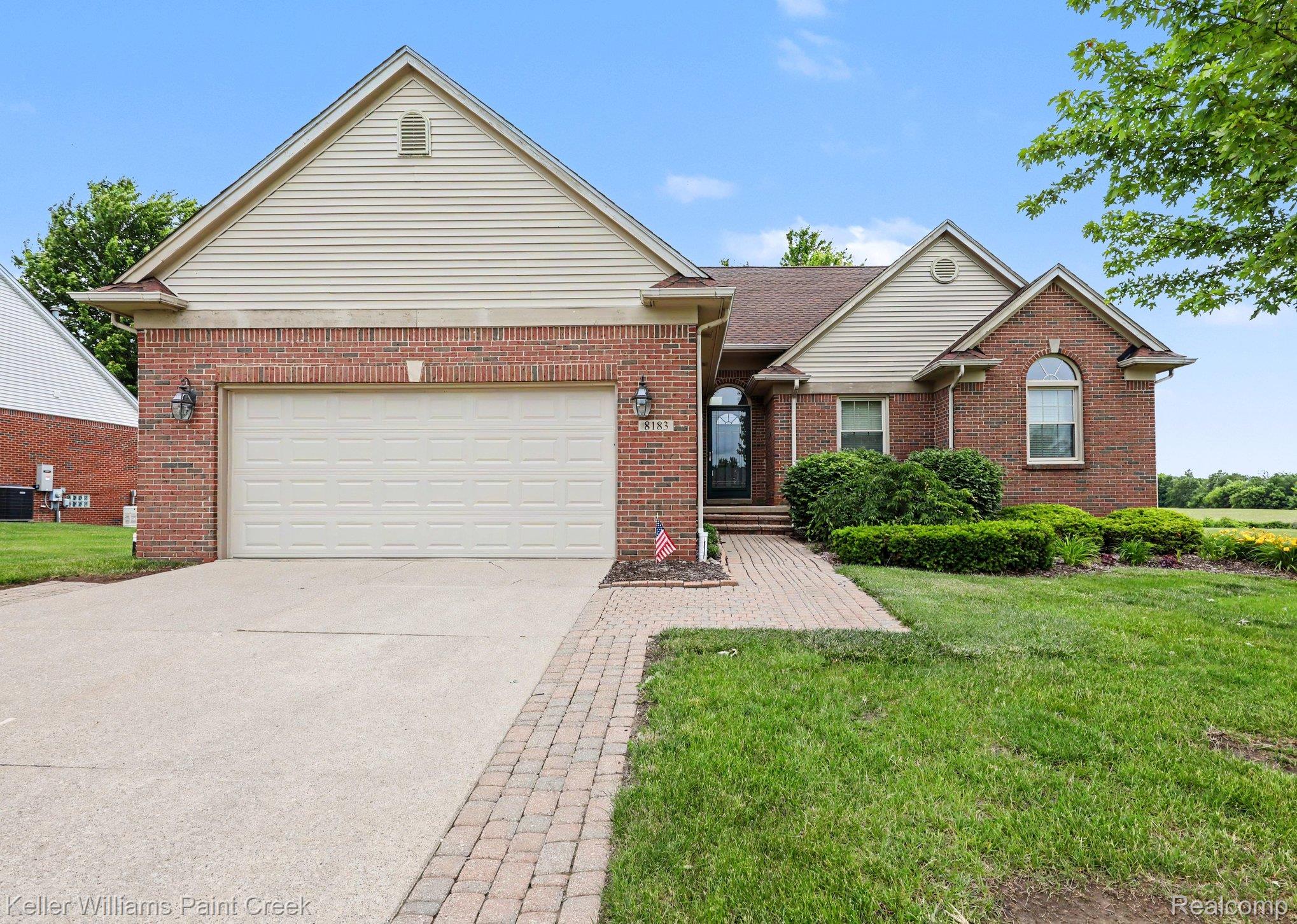 8183 Prestwick Lane Property Photo 1