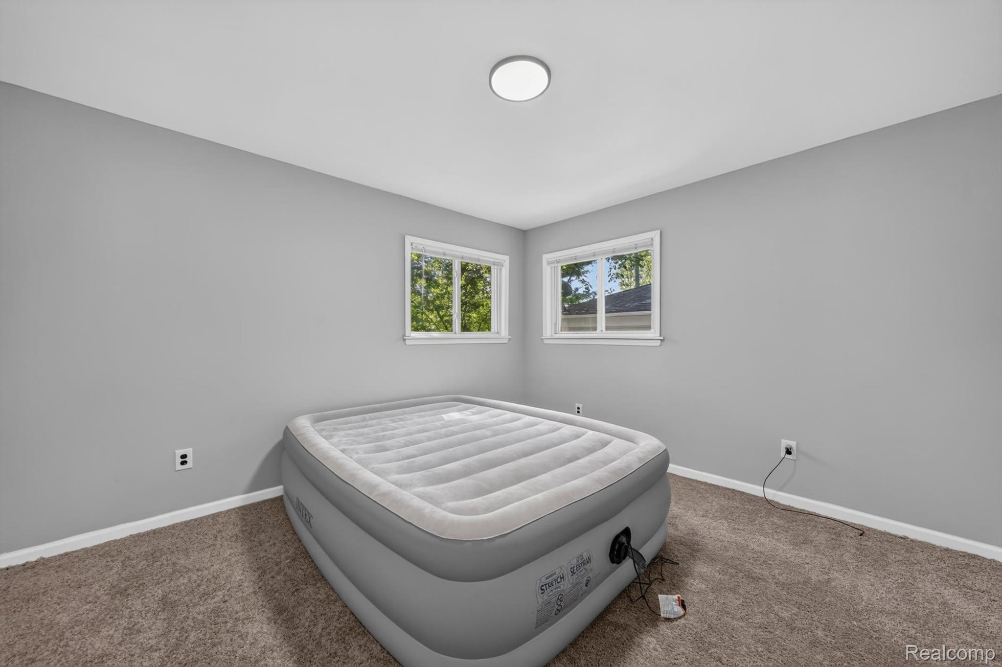 15024 Coram Street Property Photo 19