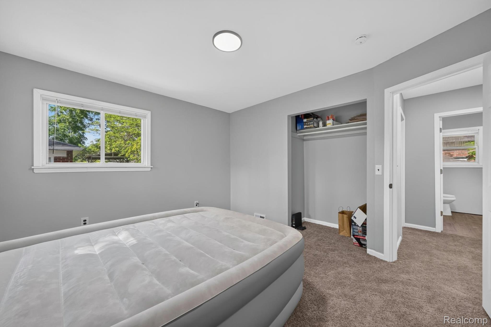 15024 Coram Street Property Photo 20