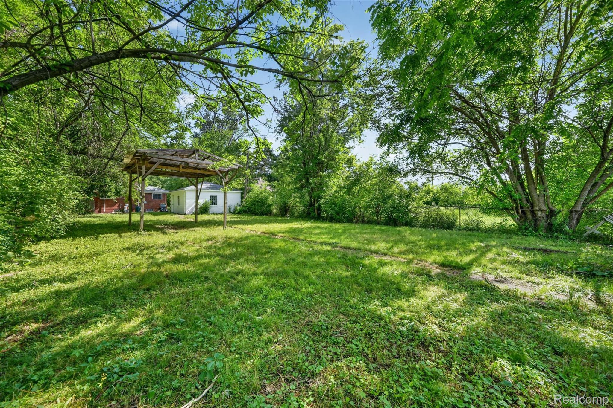 15024 Coram Street Property Photo 26