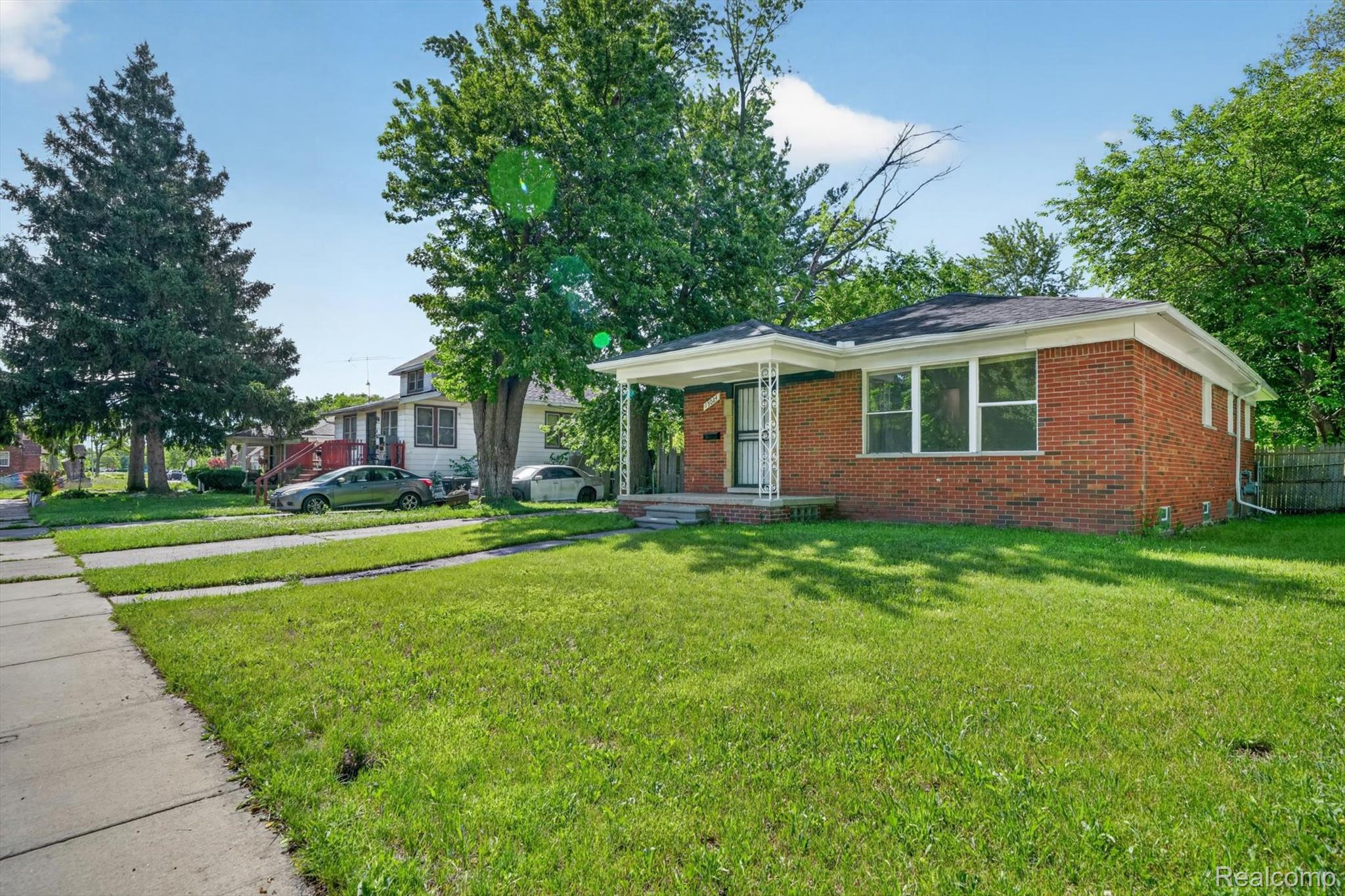 15024 Coram Street Property Photo 28