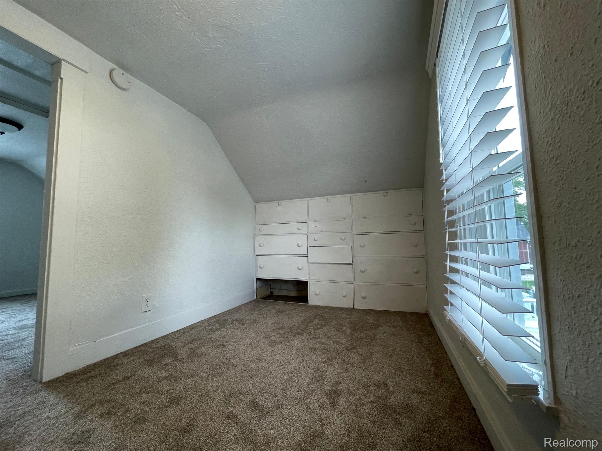 7556 Miller Road Property Photo 12