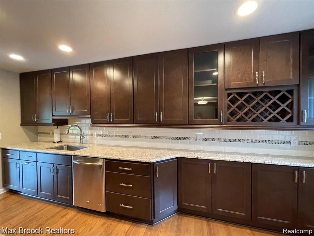 4585 Laurel Club Circle Property Photo 2