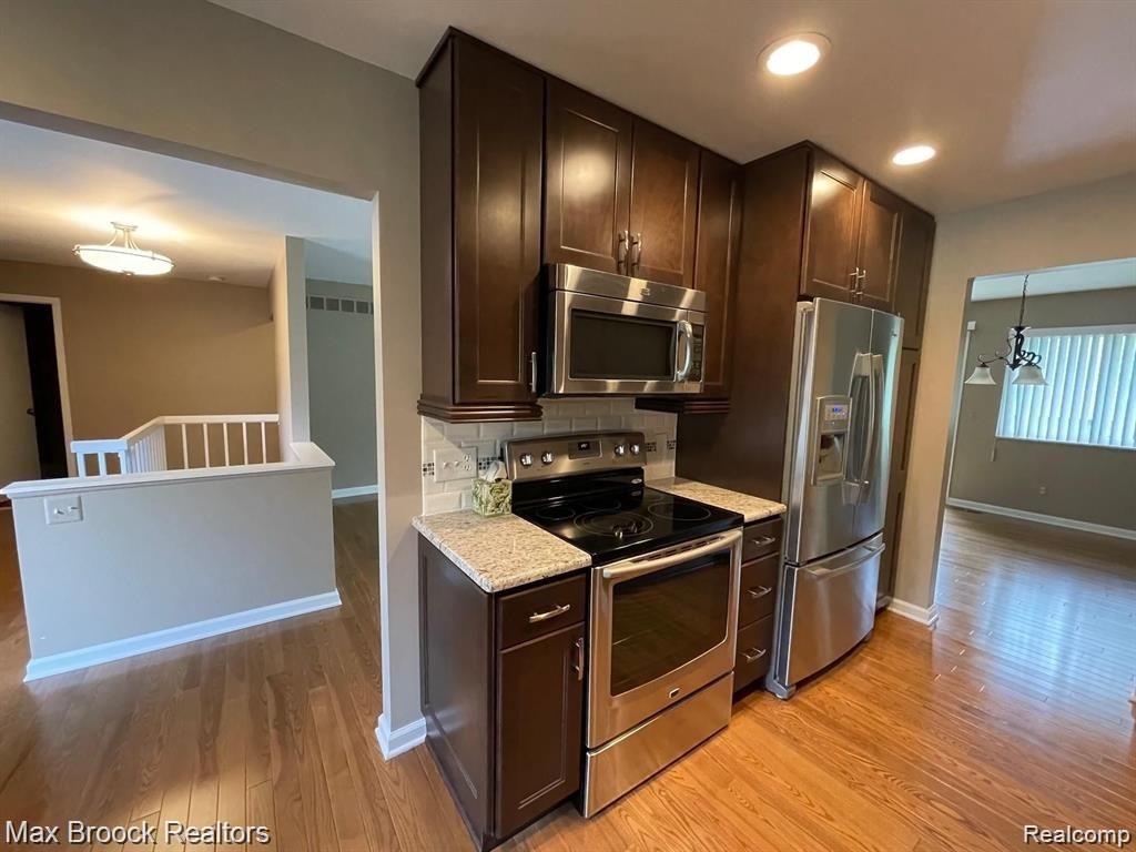 4585 Laurel Club Circle Property Photo 4
