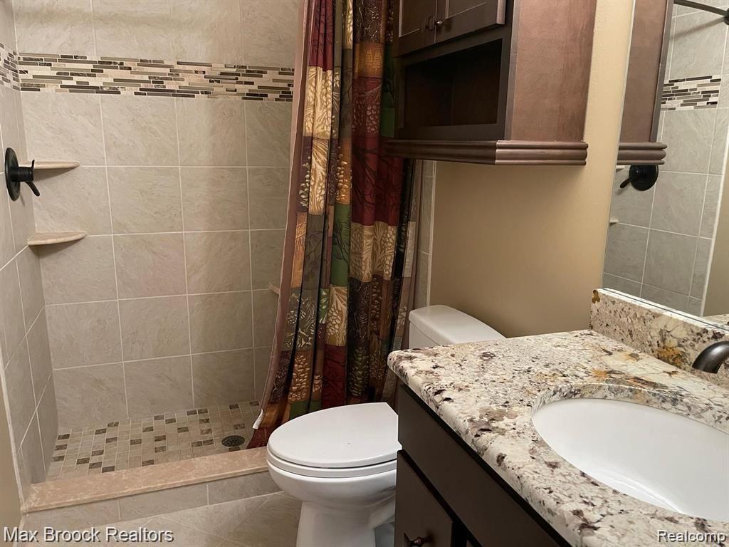 4585 Laurel Club Circle Property Photo 13