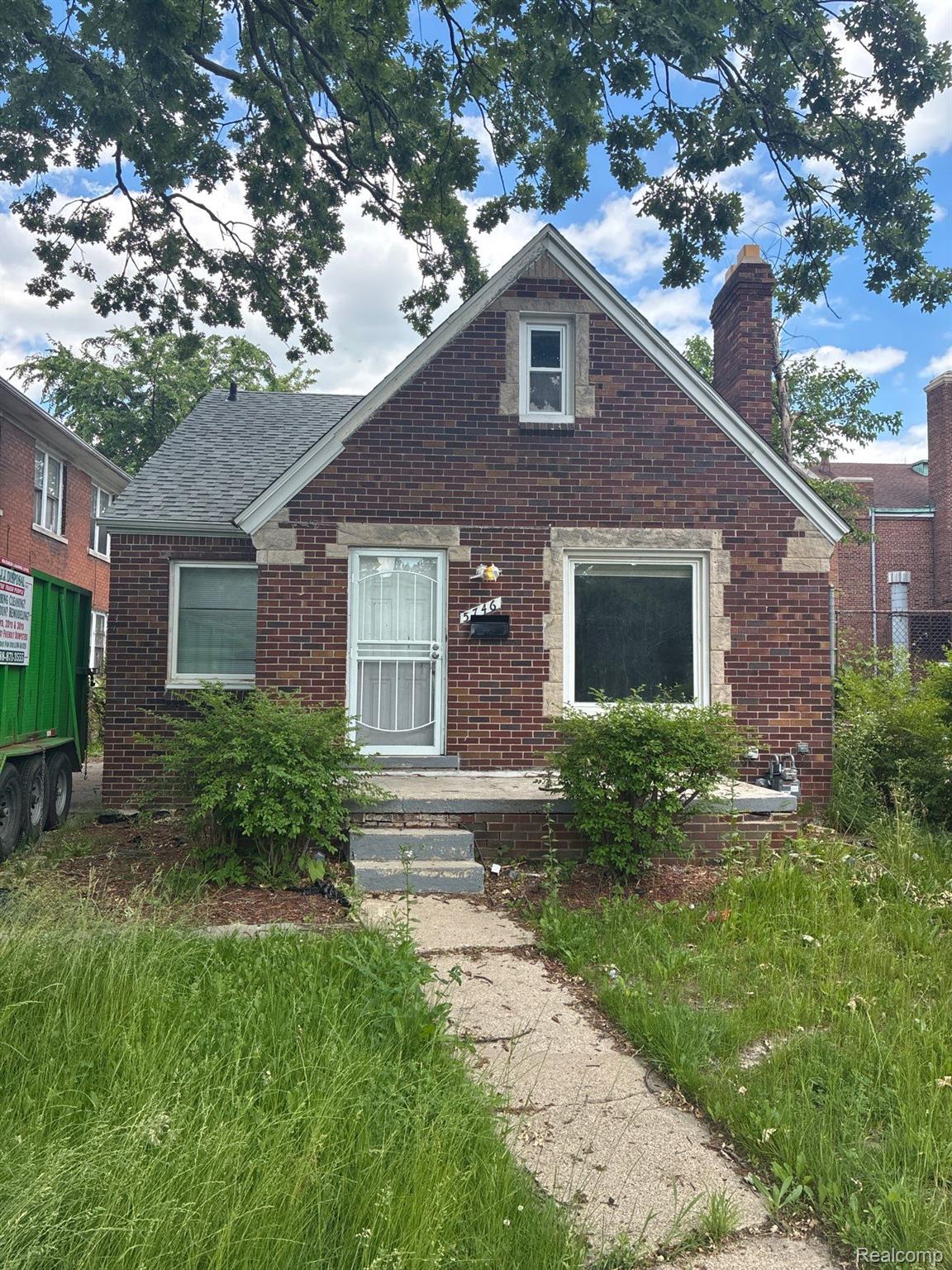 5746 Chatsworth Street Property Photo 1