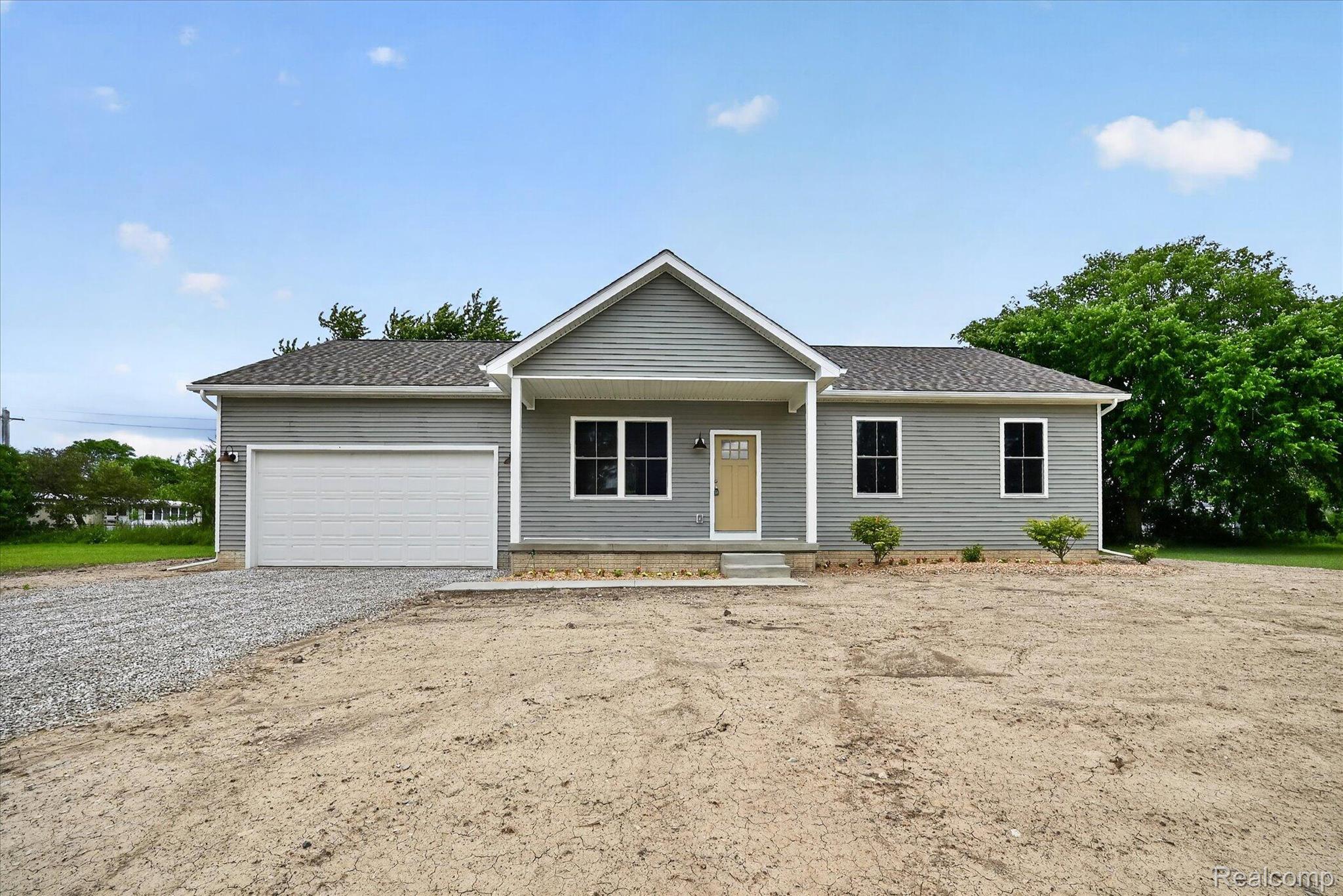 926 Ford Road Property Photo 1