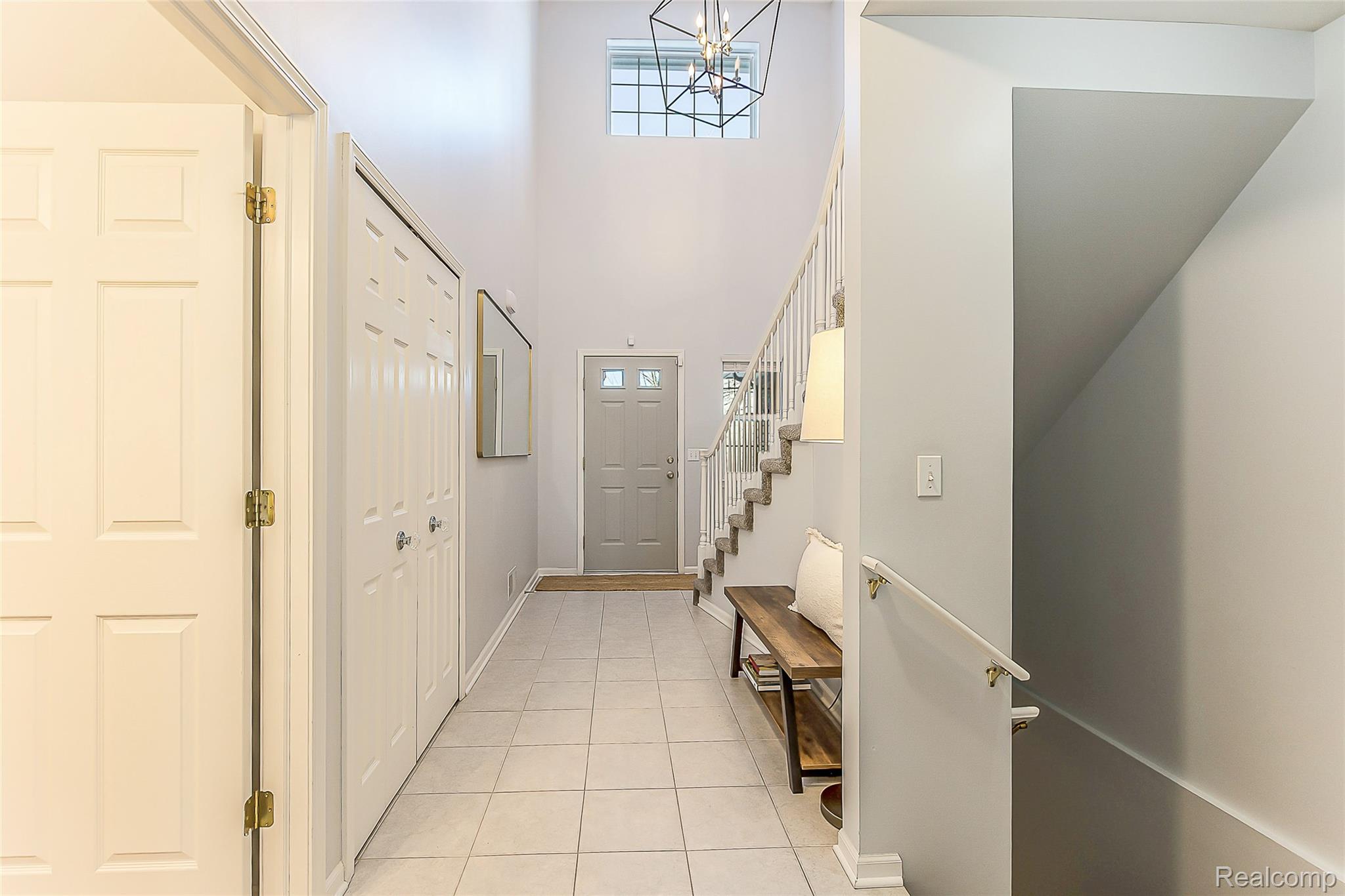 1012 Paddock Lane Property Photo 2