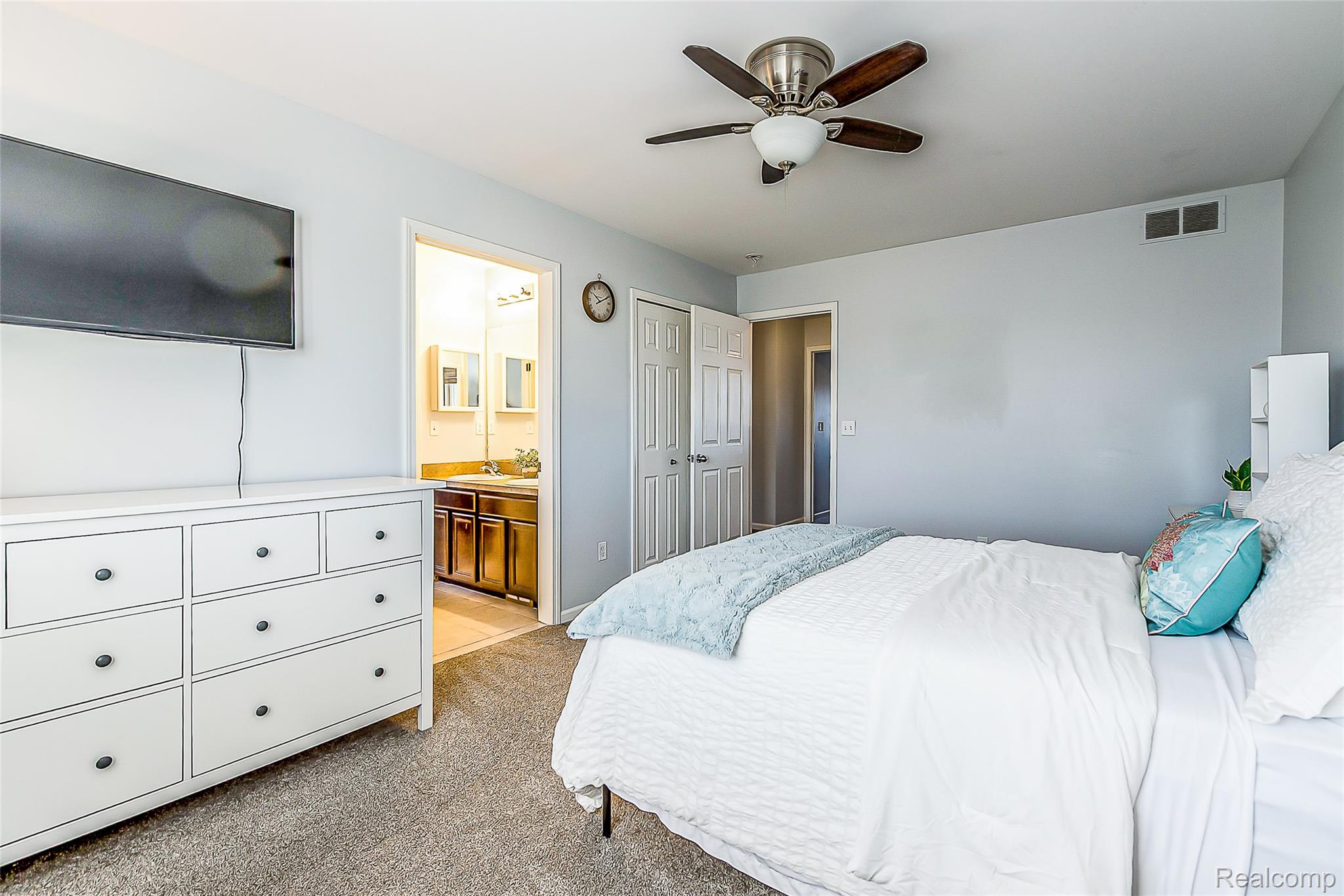 1012 Paddock Lane Property Photo 19