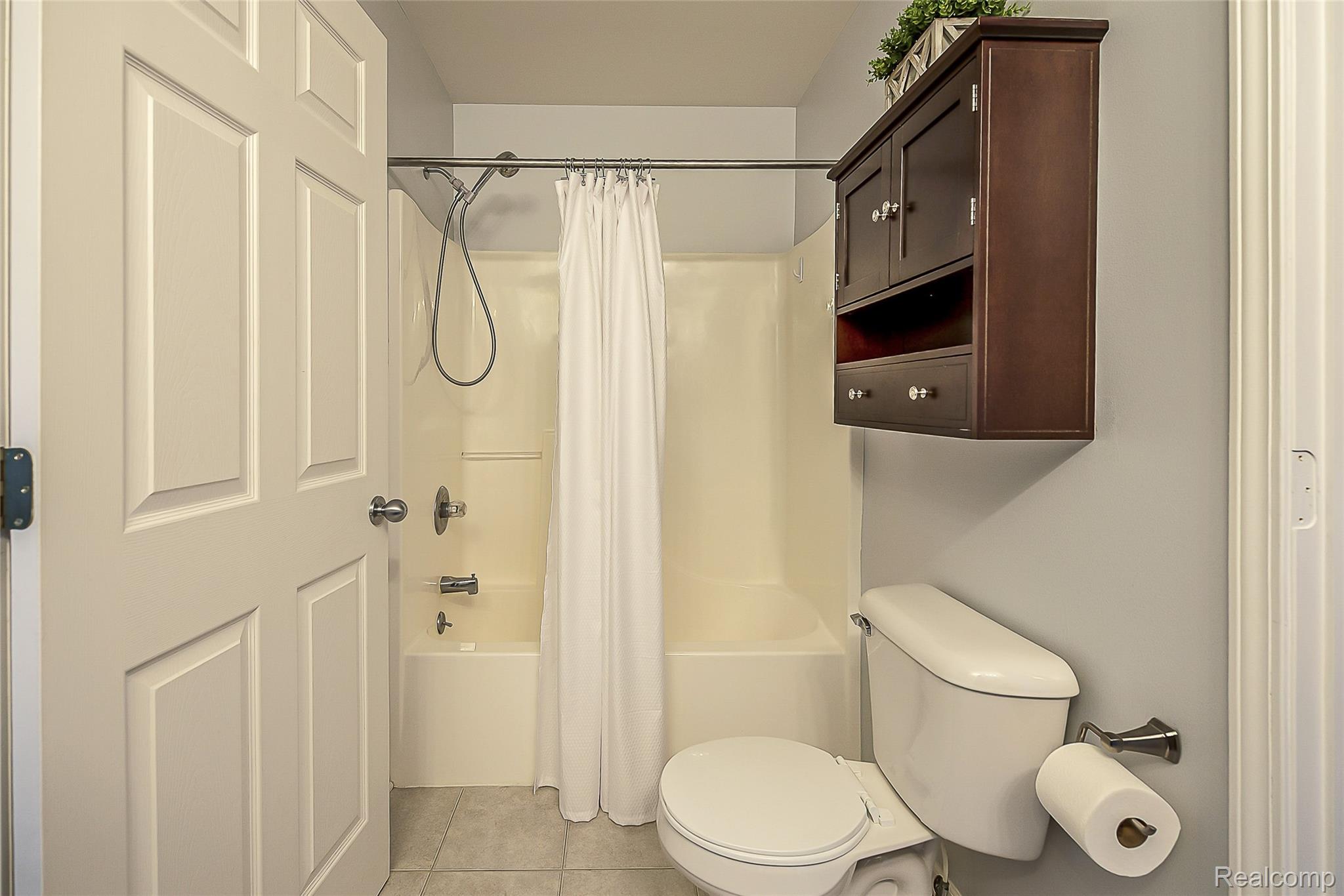 1012 Paddock Lane Property Photo 21