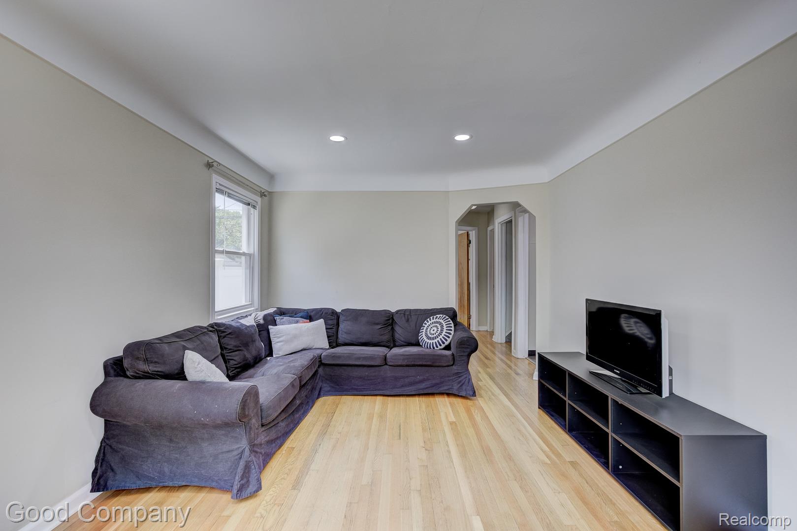 524 S Stephenson Highway Property Photo 4