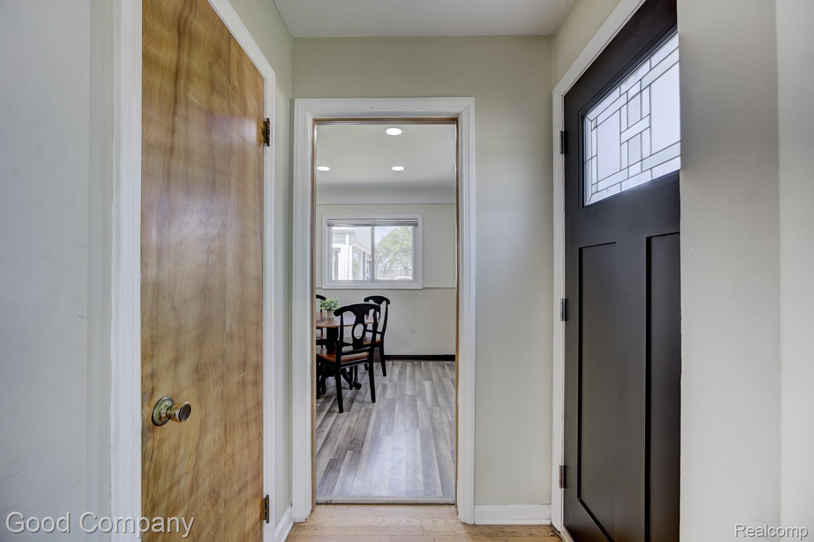 524 S Stephenson Highway Property Photo 7