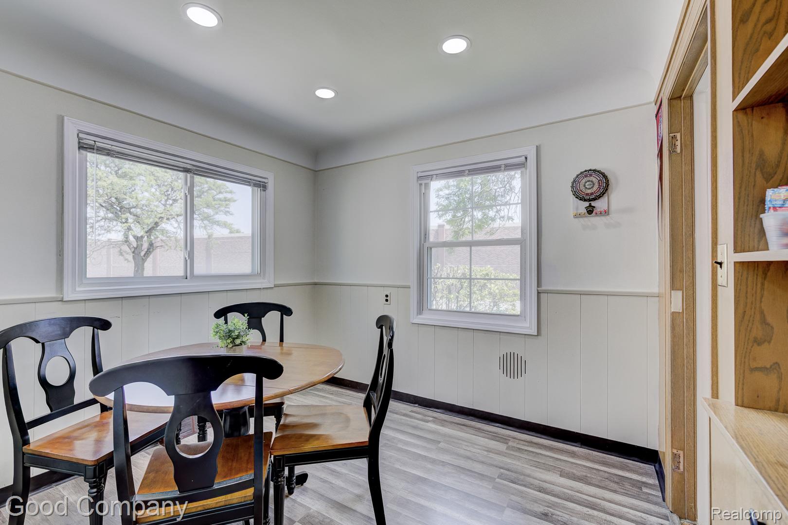 524 S Stephenson Highway Property Photo 14
