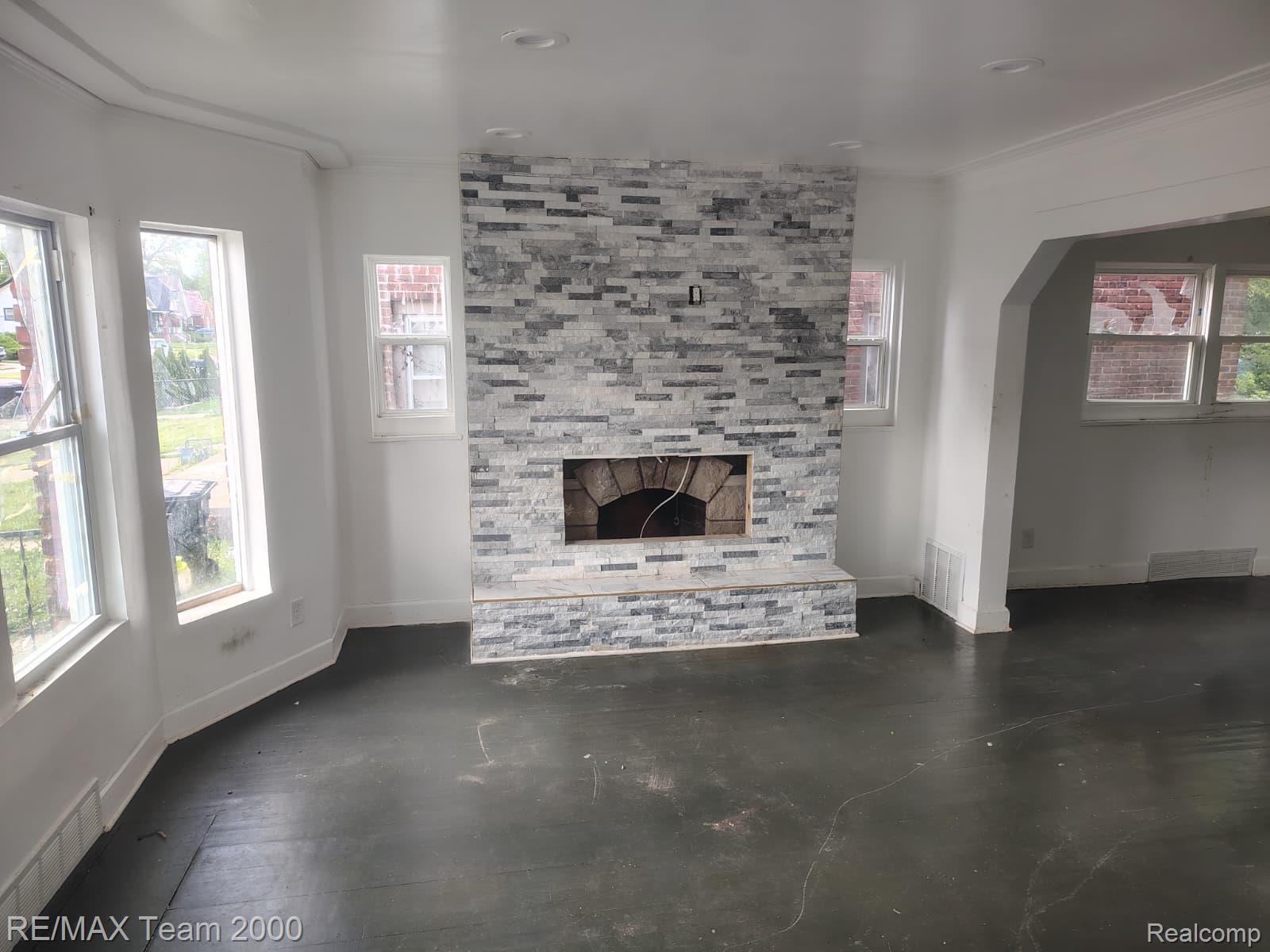 8860 Appoline Street Property Photo 6