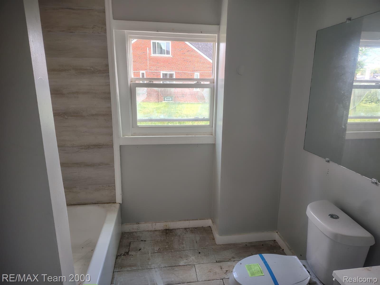 8860 Appoline Street Property Photo 10