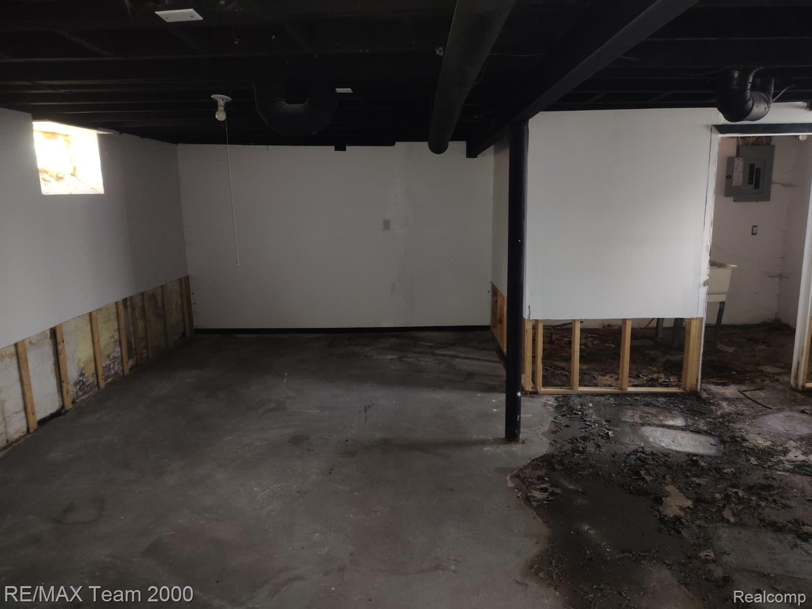 8860 Appoline Street Property Photo 20