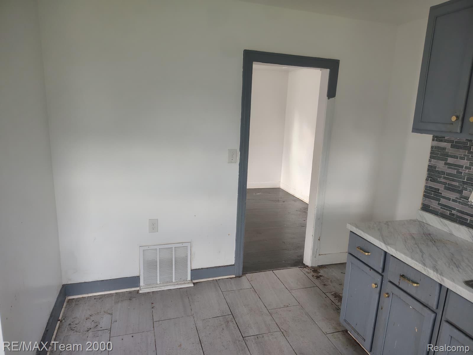 8860 Appoline Street Property Photo 24