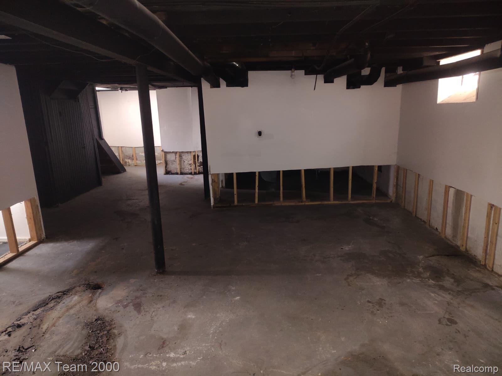 8860 Appoline Street Property Photo 28