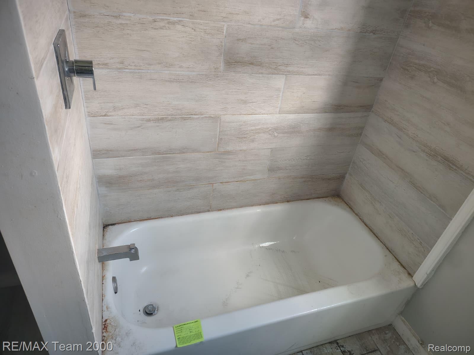 8860 Appoline Street Property Photo 33