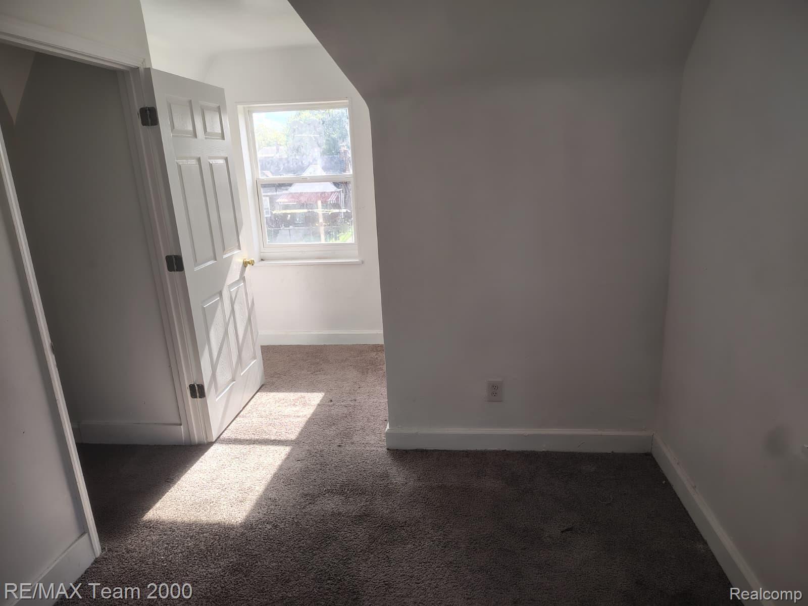 8860 Appoline Street Property Photo 36